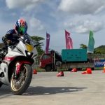 Geber Motor Seru bLU cRU Fun Riding Challenge pada Mandalika, Berbagai Bikers Geber All New R15 Connected Series