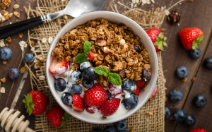 Diet Sehat dengan Granola sebagai Sumber Serat